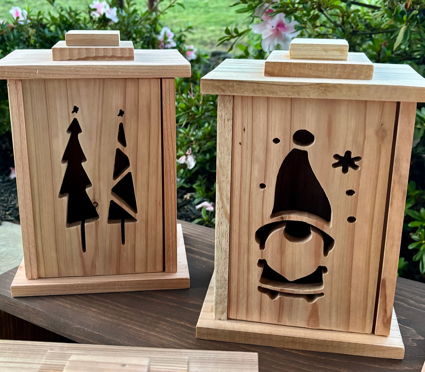 Cedar Wood Lantern – Interchangeable Panels Rustic Farmhouse Led Light