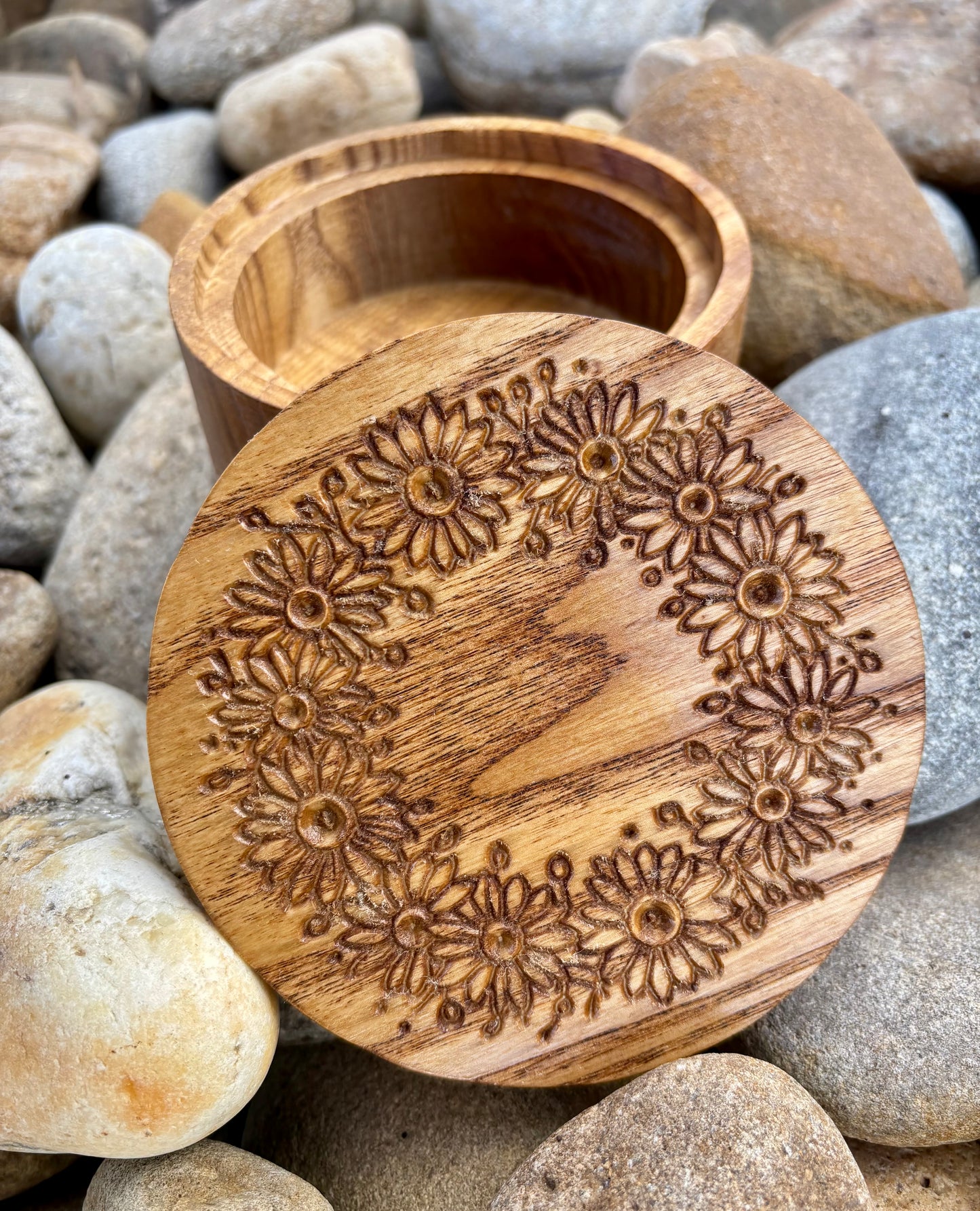 Wooden Jewelry Box – Small Ash Wood Daisy Engraved Keepsake Storage