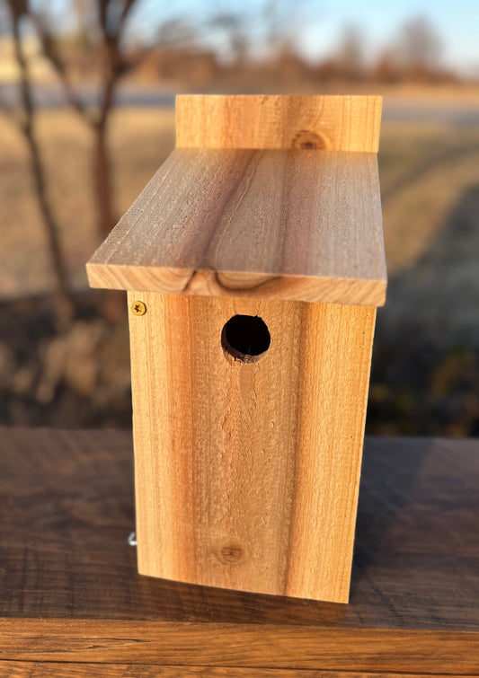 Cedar Chickadee Birdhouse